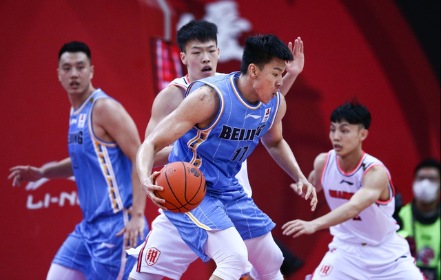 Jiuyou Sports犹他爵士迎社区盾关键赛，清晨篮板制胜，质疑声仍在，球队文化再被提及的简单介绍